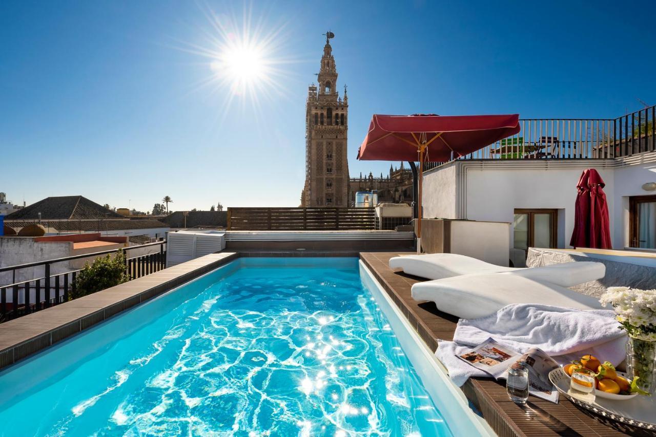 Cathedral Luxury Studio, Swimming Pool And Cathedral Views Seville Exterior photo