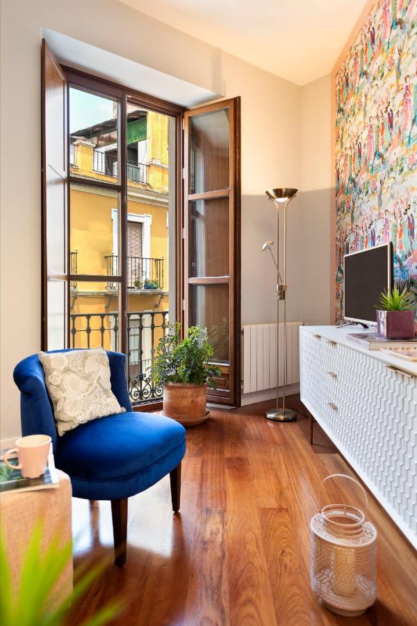 Cathedral Luxury Studio, Swimming Pool And Cathedral Views Seville Exterior photo